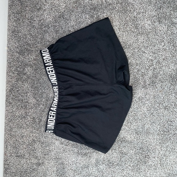 Under Armour Play Up shorts - Picture 2 of 2